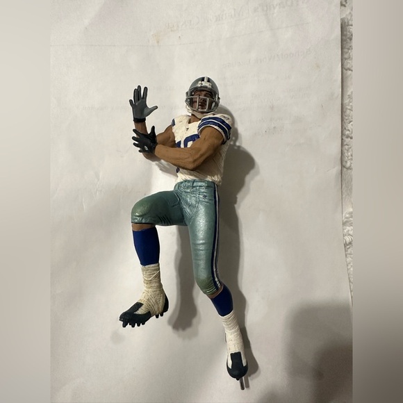 Dallas Cowboys Action Figures - Picture 2 of 6